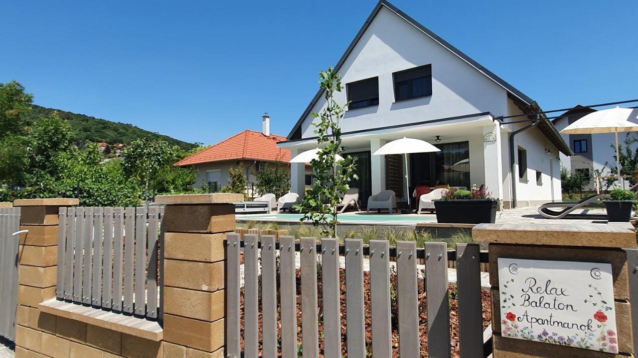 Relax Balaton Apartmanok Balatonfüred Eksteriør billede